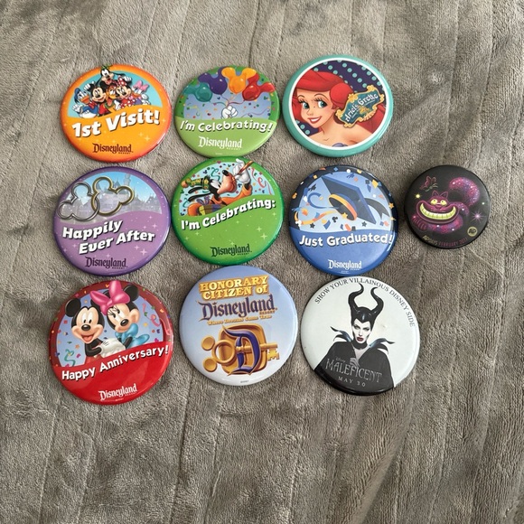 Lot of 13 Special Occasion Parking Disneyland buttons pins Disney Ariel Mickey - Picture 1 of 12